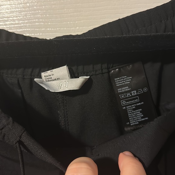 H&M Casual Black Pants (US 14) - Picture 3 of 3